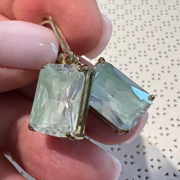 SALE !!!!!!!Set of 6 earrings in a glass box - Picture 6 of 12